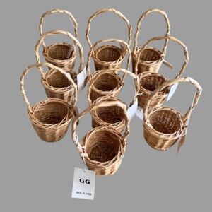 SMALL WICKER BASKETS 10 NEW BASKETS perfect for favors, trinkets-